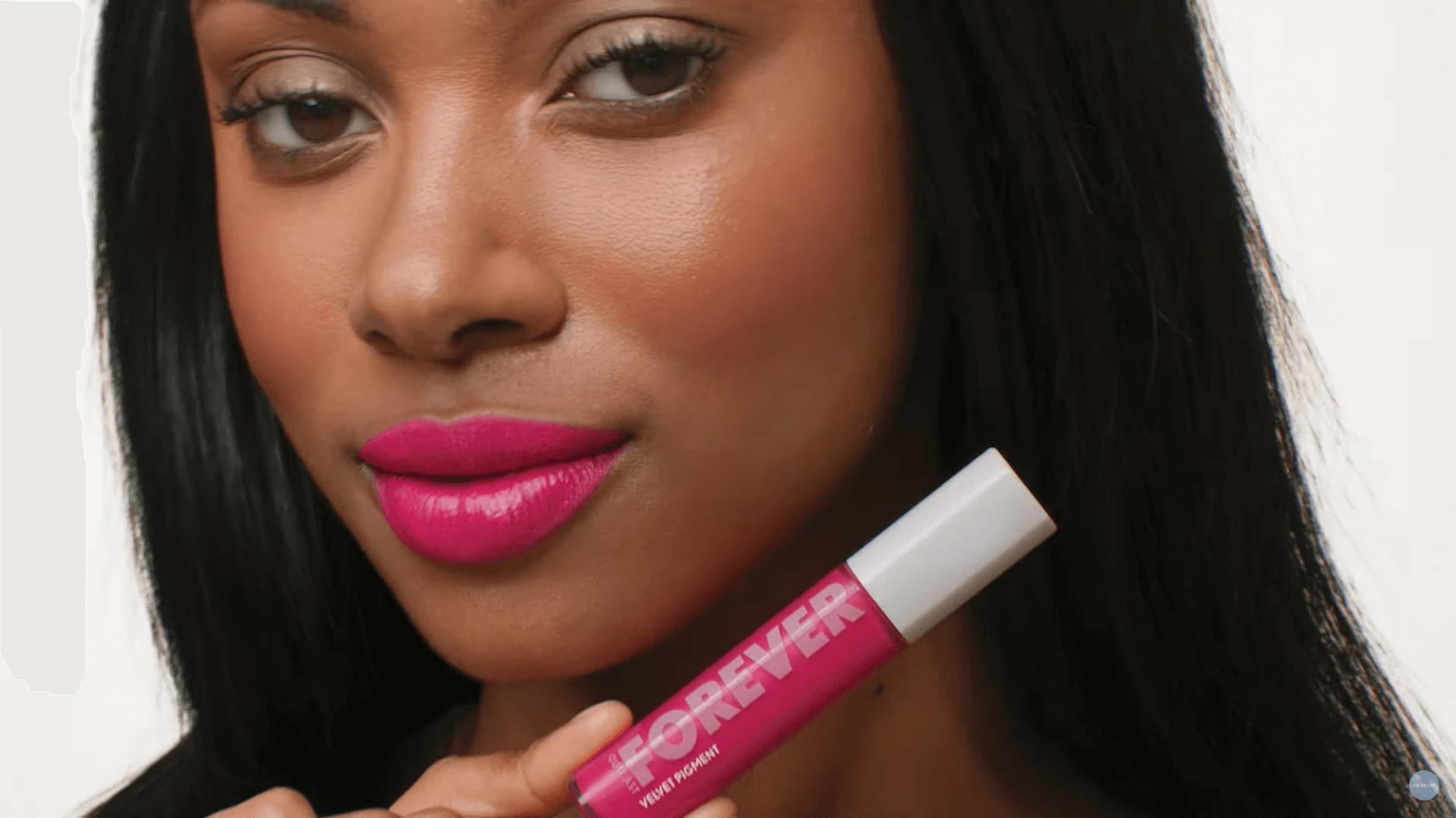 How-to-use-Velvet-Lips-tutorial_thumbnail.jpg Velvet Lips Tutorial: Achieve the Perfect Soft-Matte Look with Outlast Forever Velvet